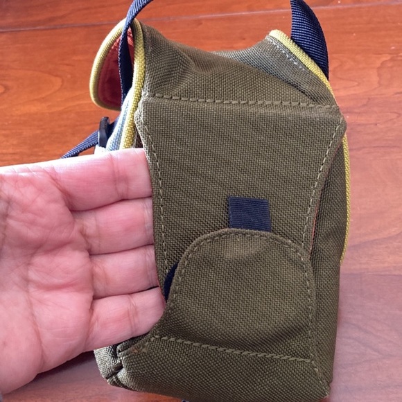 Crumpler camera bag - Picture 5 of 7